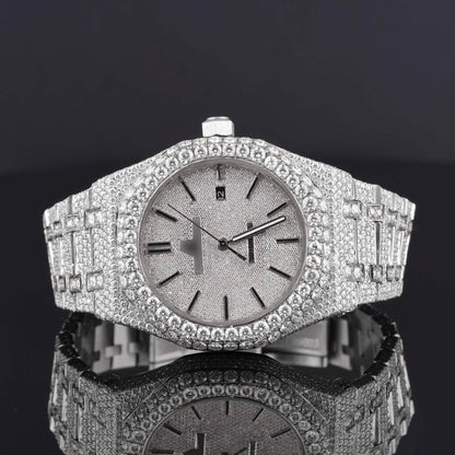Elegant Iced Out Sapphire Crystal Glass Moissanite Watch for Men