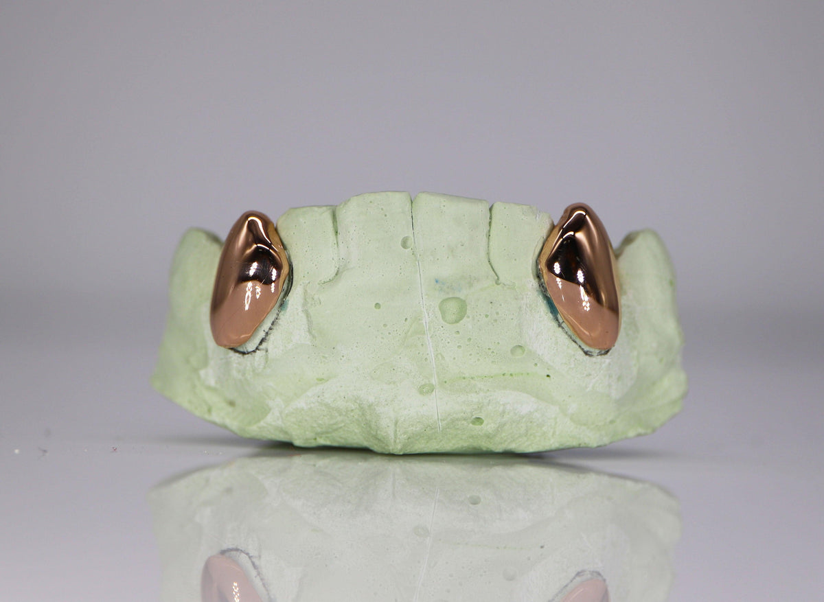 Gold Fangs Grillz